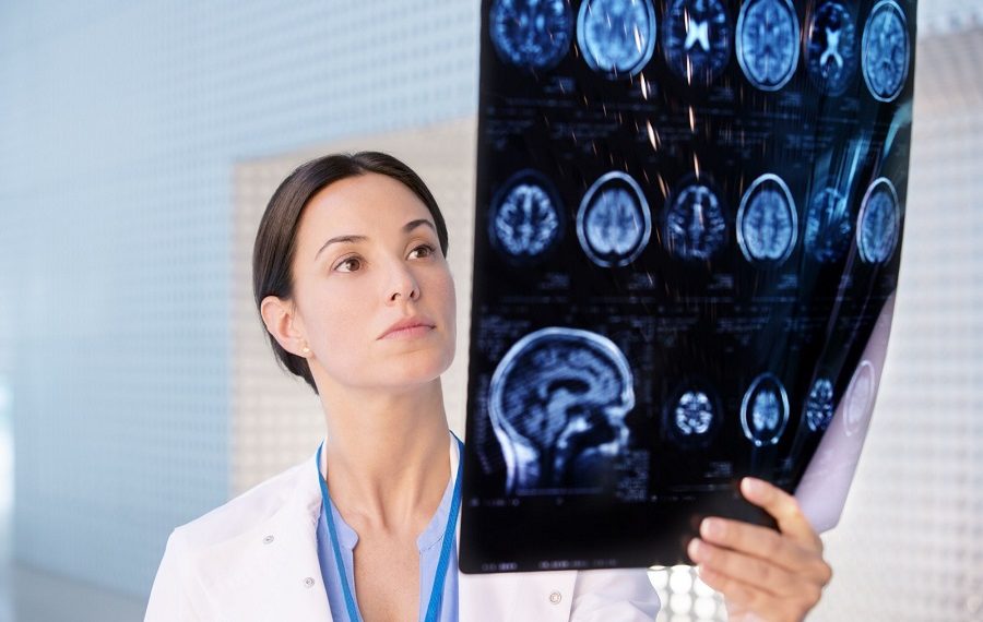 What is the role of Neurologist? hospitalninojesus